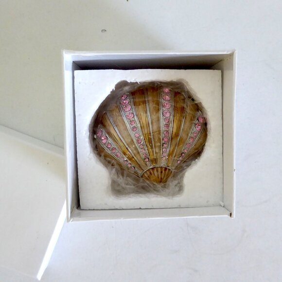 ENAMELED BEJEWELED CLAM SEA SHELL OCEAN TRINKET BOX (NEW IN BOX) - Picture 2 of 11